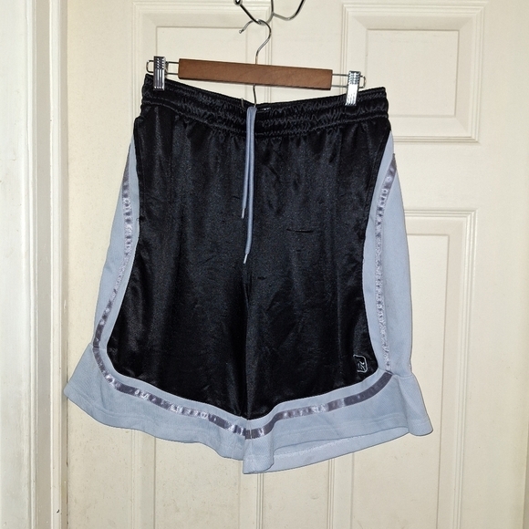 Andi men's shorts size large - Picture 1 of 6